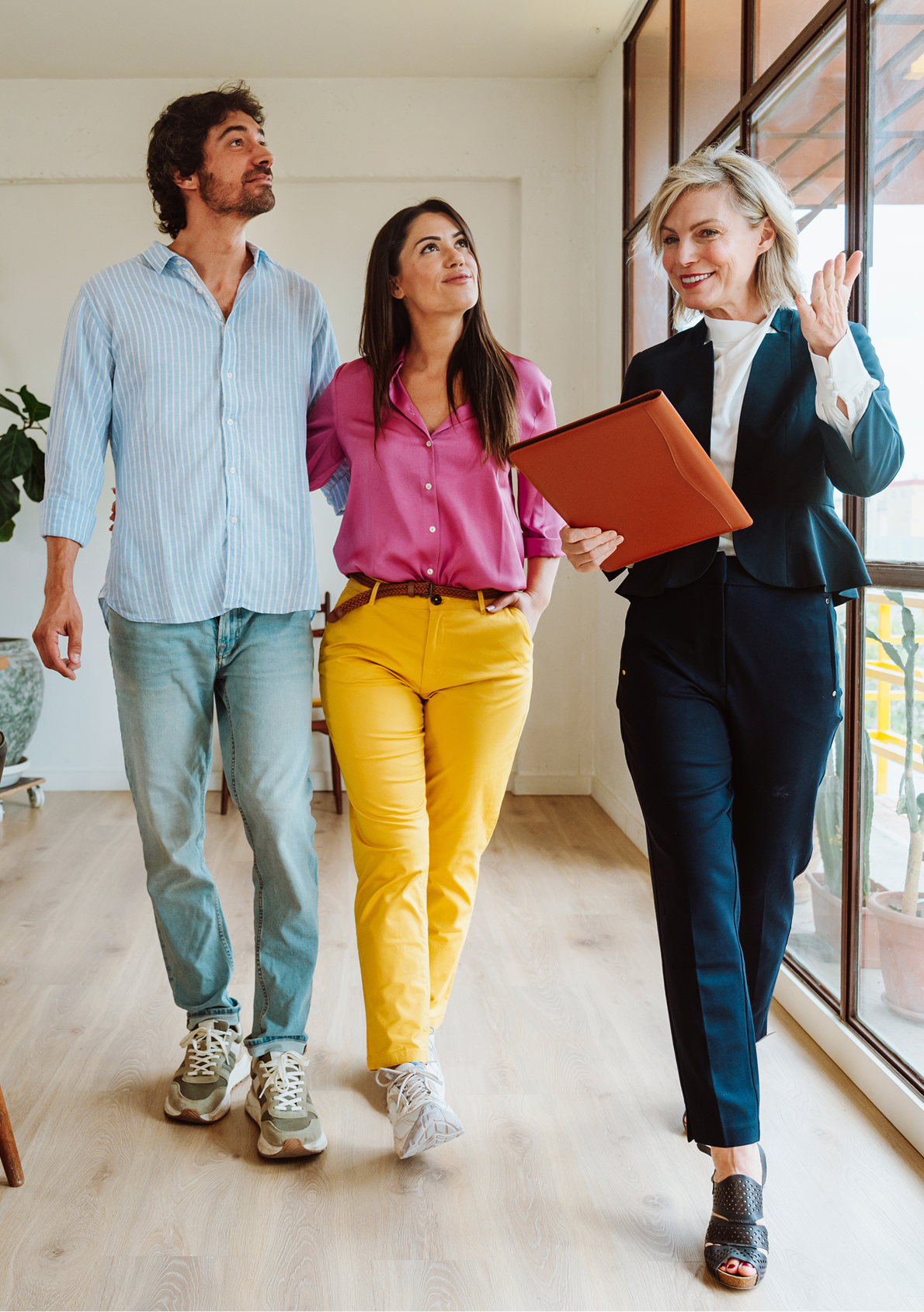 Home viewing with real estate agent